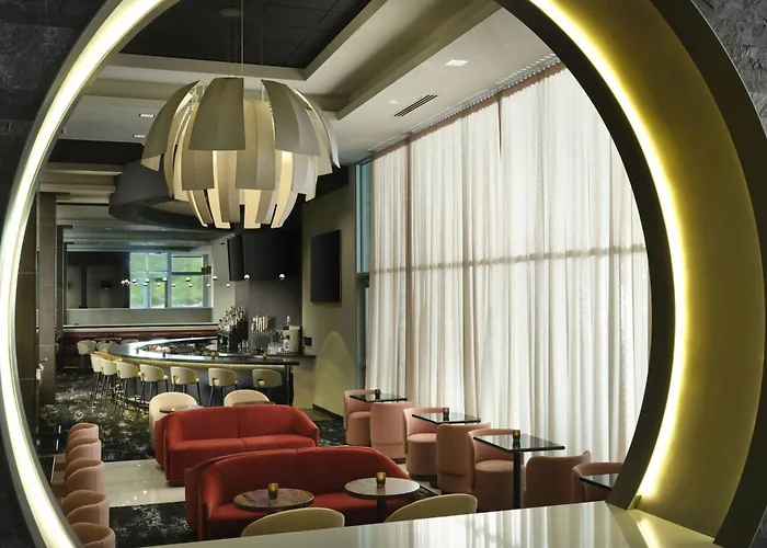 The Davenport Grand, Autograph Collection